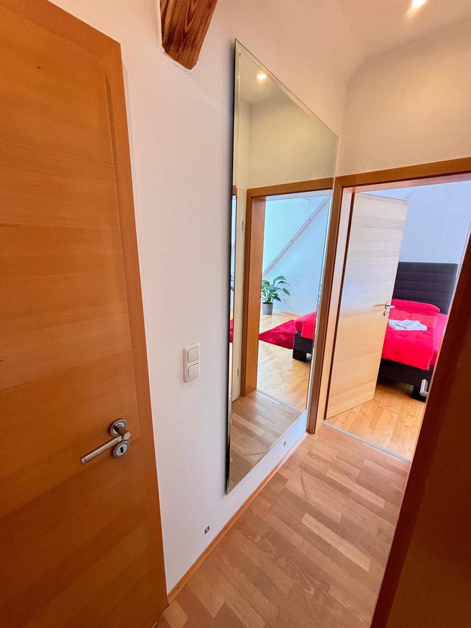 Messe, Uniklinikum, Grugapark - Charmante Wohnung Mit Dachterrasse In Guter Lage Essen Bagian luar foto